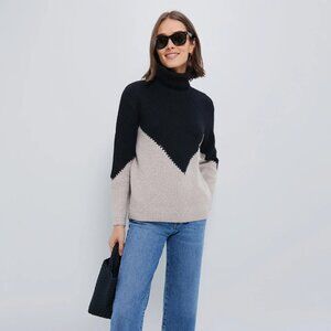 Hyacinth House Black & Tan Diamond Demi Turtleneck in size XS